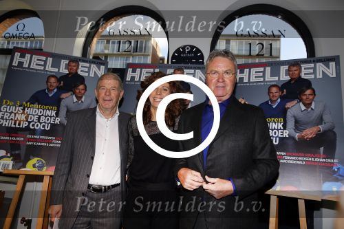 Amsterdam 2 februari 2015
Presentatie helden van Frits en Barbara Barend. Op de cover staan Guus Hiddink en Frank de Boer.
In het blad staan oa interviews met Jorien ter Mors Thijsje Oenema en Kai Reus.
De presentatie was bij gassan diamonds.