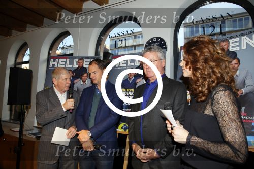 Amsterdam 2 februari 2015
Presentatie helden van Frits en Barbara Barend. Op de cover staan Guus Hiddink en Frank de Boer.
In het blad staan oa interviews met Jorien ter Mors Thijsje Oenema en Kai Reus.
De presentatie was bij gassan diamonds.