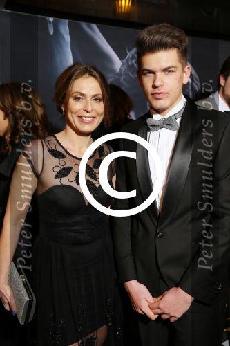 Amsterdam 11 februari 2015
Premiere fifty shades of grey in tuschinski.
Heleen v Royen met zoon