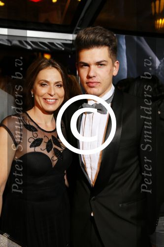 Amsterdam 11 februari 2015
Premiere fifty shades of grey in tuschinski.
Heleen v Royen met zoon