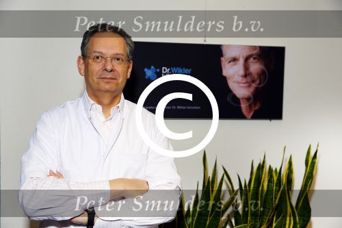 Amsterdam 28 januari 2015
Dr Jim Wikler van Wikler Klinieken en Christelle v Velzen.
