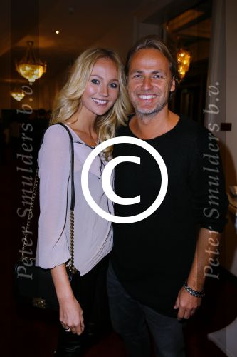 Amsterdam 6 februari 2015
Fedde Legrand in Carre . John Ewbank en Allan Harderberg met hun vrouwen ( Kelly Weekers)