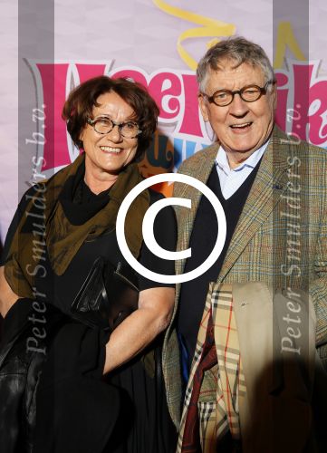 Breda 1 februari 2015
Premiere Heerlijk duurt het langst in het chasse theater.
John Lanting met vrouw