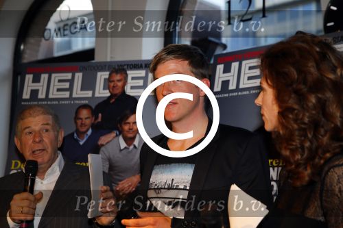 Amsterdam 2 februari 2015Presentatie helden van Frits en Barbara Barend. Op de cover staan Guus Hiddink en Frank de Boer.In het blad staan oa interviews met Jorien ter Mors Thijsje Oenema en Kai Reus.De presentatie was bij gassan diamonds.