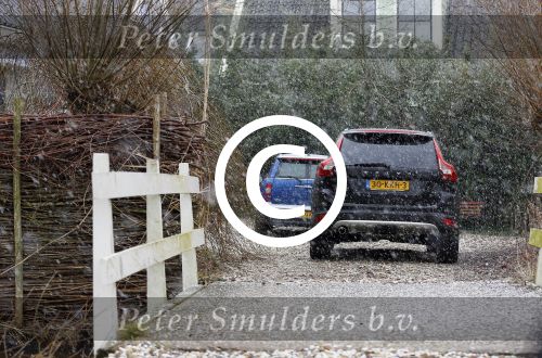Uitdam - Zuiderwoude 29 januari 2015
De vader van Katja Schuurman haaltr zijn kleindochter Sammie op van school.