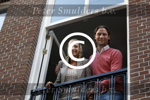 Amsterdam 19 september 2011
Kimberly Klaver en Bas Schothorst in hun appartement op de pc hoofstraat.
Peter Smulders bv
