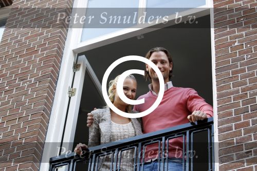 Amsterdam 19 september 2011
Kimberly Klaver en Bas Schothorst in hun appartement op de pc hoofstraat.
Peter Smulders bv
