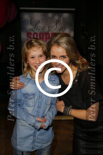 Amsterdam 20 januari 2015
Presentatie debuut boek Liza Sips in club Abe
Renee Vervoorn met dochter Lisa en Guy v Reijden