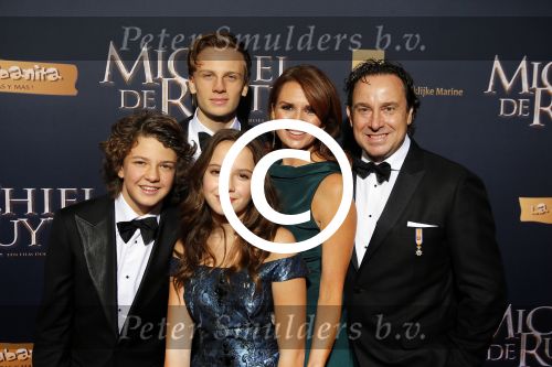 Amsterdam 26 januari 2015
Premiere Michiel de Ruyter film in het scheepvaartmuseum 
Marco Borsato  Leontine Borsato Luca Borsato Jada Borsato en Senna Borsato