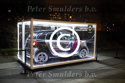 Amsterdam 23 januari 2015
Anna Drijver op de fietsRed carpet op de amsterdam fashion week powered by Mercedes