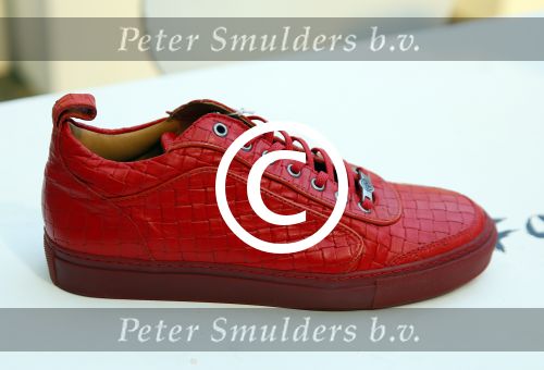 Amsterdam 26 januari 2015
Winston Post draait als dj op de buddha to buddha stand op de modefabriek in de rai.
Goldbergh van Sandra Peet heeft een mooie stand.
Portare heeft twee neiwue merken. Pierre v Hooijdonk staat er met Metro Sneakers.
Mooie container als stand en Goosecraft heeft een hele mooie stand.