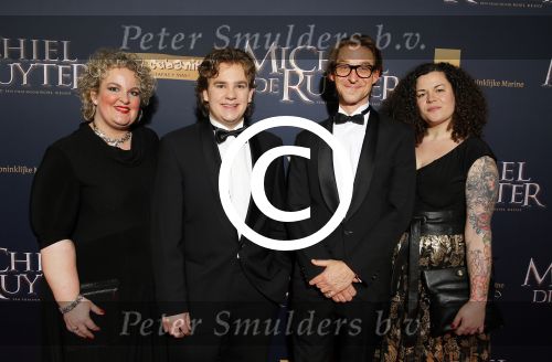 Amsterdam 26 januari 2015
Premiere Michiel de Ruyter film in het scheepvaartmuseum met de cast:
de hoofdrolspelers Frank Lammers, Sanne Langelaar, Barry Atsma, Egbert-Jan Weeber, Derek de Lint, Hajo Bruins,  Lieke van Lexmond, Lukas Dijkema, Pip Pellens, Jelle de Jong, Nils Verkooijen, Jules Croiset, Jada Borsato, Tygo Gernandt, Roeland Fernhout, Victor LÃ¶w, Joost Koning, Isa Lammers, Bas van Prooijen, Michael Nierse, Ids van der Krieke, Rein Hofman, Rene van Asten en Tim de Zwar
Familie Michiel de Ruyter
