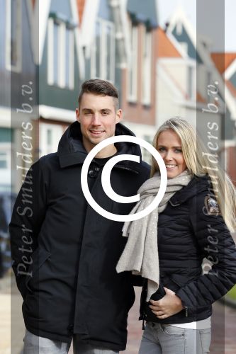 Volendam 8 februari 2015
Monique Smit zwanger met haar vriend Martijn in Volendam.