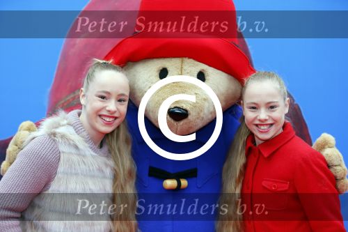 Amsterdam 8 februari 2015
Premiere Paddington in Pathe Arena met stemmencast Beau v Erven Dorens en Lange Frans.
Mylene en Rosanne