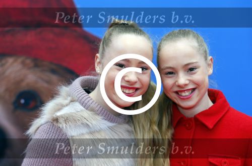 Amsterdam 8 februari 2015
Premiere Paddington in Pathe Arena met stemmencast Beau v Erven Dorens en Lange Frans.
Mylene en Rosanne
