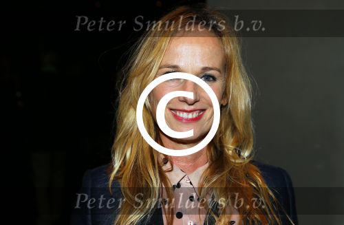 Amsterdam 26 januari 2015
CD presentatie Angela Groothuizen in people\'s place.
Angela treedt op met dochter Nona en haar andere dochter Lola filmt het concert.
Man Rob Mooij is natuurlijk ook aanwezig.
Patty Zomer