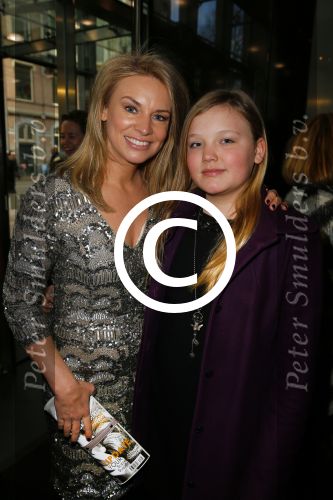 Amsterdam 8 februari 2015
Premiere Sonneveld in het nieuwe de la mar.
Pernille la Lau met dochter