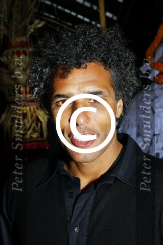 Amsterdam 26 januari 2015
Winston Post draait als dj op de buddha to buddha stand op de modefabriek in de rai.
Goldbergh van Sandra Peet heeft een mooie stand.
Portare heeft twee neiwue merken. Pierre v Hooijdonk staat er met Metro Sneakers.
Mooie container als stand en Goosecraft heeft een hele mooie stand.