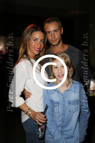 Amsterdam 20 januari 2015
Presentatie debuut boek Liza Sips in club Abe
Renee Vervoorn met dochter Lisa en Guy v Reijden