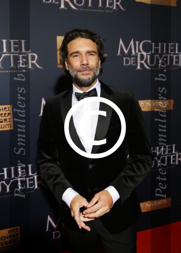 Amsterdam 26 januari 2015
Premiere Michiel de Ruyter film in het scheepvaartmuseum met de cast:
de hoofdrolspelers Frank Lammers, Sanne Langelaar, Barry Atsma, Egbert-Jan Weeber, Derek de Lint, Hajo Bruins,  Lieke van Lexmond, Lukas Dijkema, Pip Pellens, Jelle de Jong, Nils Verkooijen, Jules Croiset, Jada Borsato, Tygo Gernandt, Roeland Fernhout, Victor LÃ¶w, Joost Koning, Isa Lammers, Bas van Prooijen, Michael Nierse, Ids van der Krieke, Rein Hofman, Rene van Asten en Tim de Zwar
Roeland Fernhout met vader
