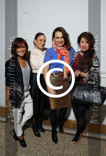 Amsterdam 28 januari 2015
Modeshow Danie Bles in het stedelijk museum.
Sanne Vogel met vriendinnen