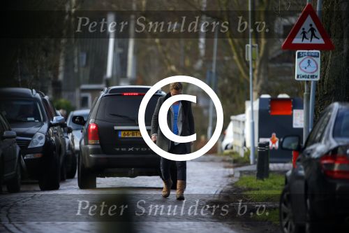 Zuiderwoude 9 februari 2015
Thijs Romer haalt dochter Sammie van school