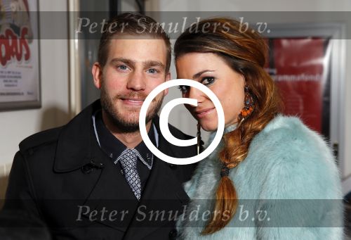Leiden 27 januari 2015
Premiere De Verleiding van een Moordvrouw in schouwburg van Leiden.
Tim Akkerman met vrouw
