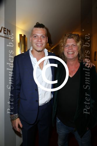 Amsterdam 6 februari 2015
Fedde Legrand in Carre . Toni en Tony Peroni met Matthias Scholten