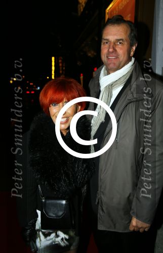 Amsterdam 2 februari 2015
Trea Dobbs met haar nieuwe vriend Peter  bij jubileum concert Willeke Alberti in Carre
