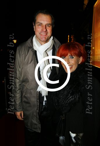 Amsterdam 2 februari 2015
Trea Dobbs met haar nieuwe vriend Peter  bij jubileum concert Willeke Alberti in Carre