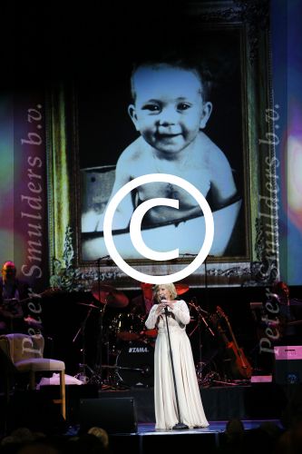 Amsterdam 2 februari 2015
Willeke Alberti viert haar 60 jarig artiesten jubileum in Carre en haar 70e verjaardag.