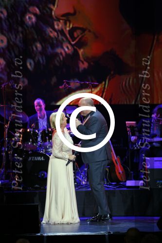 Amsterdam 2 februari 2015
Willeke Alberti viert haar 60 jarig artiesten jubileum in Carre en haar 70e verjaardag.
Willeke met Paul de Leeuw