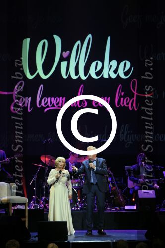 Amsterdam 2 februari 2015
Willeke Alberti viert haar 60 jarig artiesten jubileum in Carre en haar 70e verjaardag.
Willeke met Andre v Duin