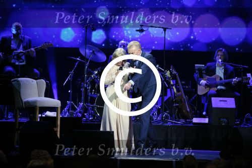Amsterdam 2 februari 2015
Willeke Alberti viert haar 60 jarig artiesten jubileum in Carre en haar 70e verjaardag.
Willeke met Andre v Duin