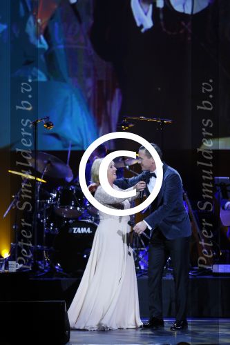 Amsterdam 2 februari 2015
Willeke Alberti viert haar 60 jarig artiesten jubileum in Carre en haar 70e verjaardag.
Willeke met zoon Johnny de Mol