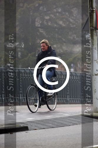 Amsterdam 19 januari 2015
Wim Kieft op de fiets in de mist in amsterdam