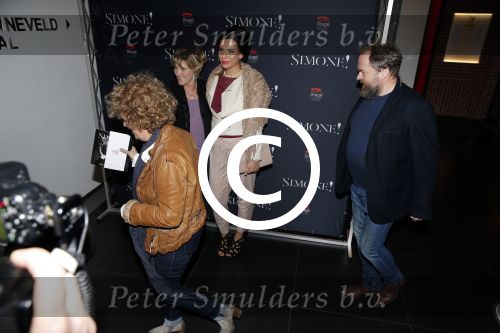 Amsterdam 3 februari 2016
Premiere Simone Kleinsma in het nieuwe de la mar theater.
Brigitte Kaandorp met partner