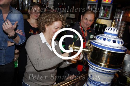 Rotterdam 21 januari 2016
Presentatie de oase bar met oa Gerard Cox Joke Bruijs Brigitte Kaandorp Ron Brandsteder Jacques Herb Johnny Kraaykamp jr Tony Neef Ernst Daniel Smid Veldhuis en Kemper en Martin v Waardenberg.