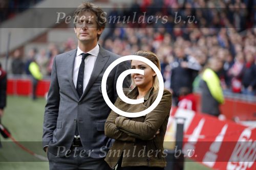 Amsterdam 7 februari 2016
Afscheid John Heitinga voor de wedstrijd AJAX-Feyenoord in de arena.
Zijn vrouw Charlotte Sophie en kinderen Jezebel en Lennox zijn ook aanwezig.
Edwin v d Sar