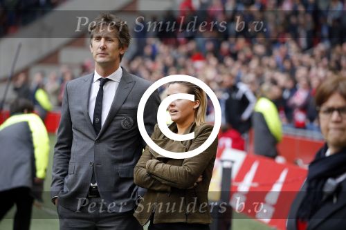 Amsterdam 7 februari 2016
Afscheid John Heitinga voor de wedstrijd AJAX-Feyenoord in de arena.
Zijn vrouw Charlotte Sophie en kinderen Jezebel en Lennox zijn ook aanwezig.
Edwin v d Sar
