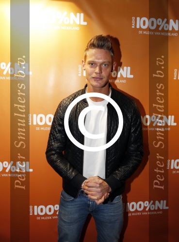 Uitgeest 2 februari 2016
Uitreiking 100% NL awards bij A9 studio\'s. Ferru Doedens met Guido Spek