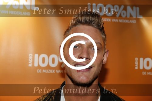 Uitgeest 2 februari 2016
Uitreiking 100% NL awards bij A9 studio\'s. Ferru Doedens met Guido Spek