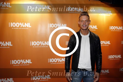Uitgeest 2 februari 2016
Uitreiking 100% NL awards bij A9 studio\'s. Ferru Doedens met Guido Spek