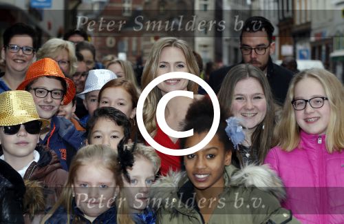 Amsterdam 31 jnuari 2016 Dag van het vergeten kind in Tuschinski met oa Johnny de Mol Wendy v Dijk Juvat Westendorp Saar Kiningsberger Jorgen Raymann Tanja Jess Ruud Feltkamp Francis Beukeveld en Dilan Yurdakul.