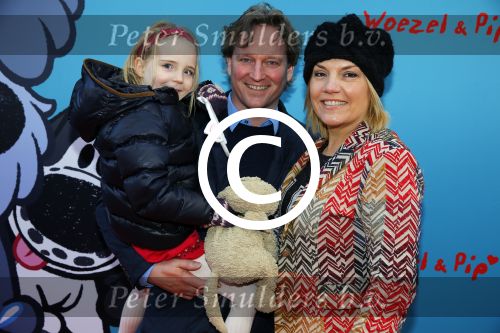 Amsterdam 17 januari 2016
Premiere Woezel en Pip in Tuschinski. Gallyon v Vessem met man en dochter