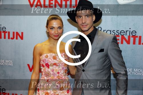 Amsterdam 25 januari 2016
Premiere Valentijn in Tuschinski met oa Georgina Verbaan Egbert Jan Weeber Roeland Fernhout Megan de Kruijf Maarten Heijmans Lies Visschedijk en Melody Klaver .