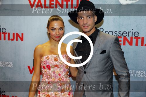 Amsterdam 25 januari 2016
Premiere Valentijn in Tuschinski met oa Georgina Verbaan Egbert Jan Weeber Roeland Fernhout Megan de Kruijf Maarten Heijmans Lies Visschedijk en Melody Klaver .