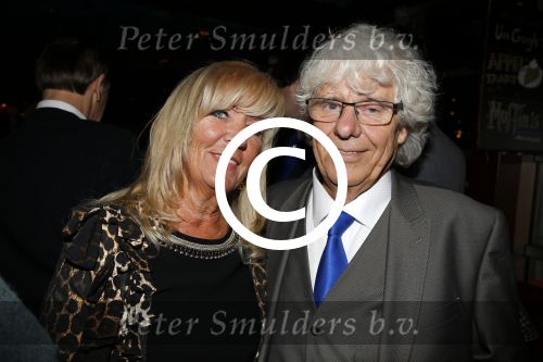 Amsterdam 11 februari 2016
Ria Valk viert haar 75e verjaardag bij Lovers.
Hans Wennekes en een vriendin