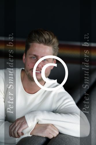 Amsterdam 25 januari 2016
Presentatie cast SKY . Musical van John Ewbank Marco Borsato en Robin de Levita .
oa Matteo v d Grijn Joel de Tombe en Lisse Knapen.