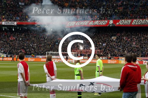 Amsterdam 7 februari 2016
Afscheid John Heitinga voor de wedstrijd AJAX-Feyenoord in de arena.
Zijn vrouw Charlotte Sophie en kinderen Jezebel en Lennox zijn ook aanwezig.